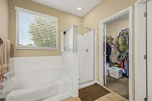 1266 E Eucalyptus Ln, San Tan Valley, AZ 85143 - Photo 19
