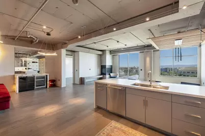 2211 E Camelback Road #Unit 605, Phoenix, AZ 85016 - Photo 11