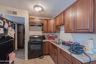 1142 N April Cir, Mesa, AZ 85203 - Photo 9