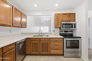 930 N Mesa Dr, Mesa, AZ 85201 - Photo 9