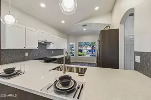 2907 E Nisbet Ct, Phoenix, AZ 85032 - Photo 11