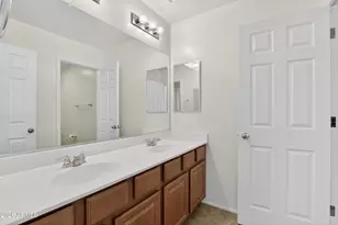 874 E Furness Dr, Gilbert, AZ 85297 - Photo 27