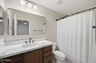 2250 E Wayland Dr, Phoenix, AZ 85040 - Photo 23