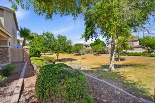 2250 E Wayland Dr, Phoenix, AZ 85040 - Photo 39