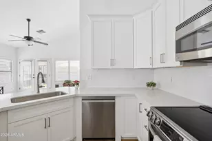 7054 S Taylor Dr, Tempe, AZ 85283 - Photo 11