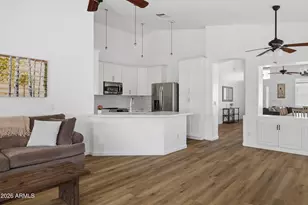 7054 S Taylor Dr, Tempe, AZ 85283 - Photo 9