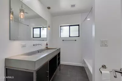 3312 E Glenrosa Avenue, Phoenix, AZ 85018 - Photo 11