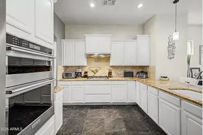 308 W Herro Lane, Phoenix, AZ 85013 - Photo 11