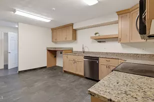 445 W Academy Ave, Colorado City, AZ 86021 - Photo 35