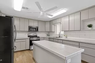 445 W Academy Ave, Colorado City, AZ 86021 - Photo 13