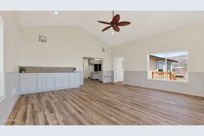 445 W Academy Avenue, Colorado City, AZ 86021 - Photo 11
