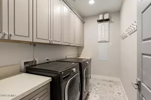 5401 E Cheery Lynn Rd, Phoenix, AZ 85018 - Photo 37