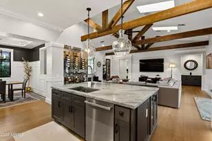 5401 E Cheery Lynn Rd, Phoenix, AZ 85018 - Photo 9