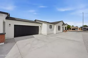 446 S Pioneer, Mesa, AZ 85204 - Photo 23