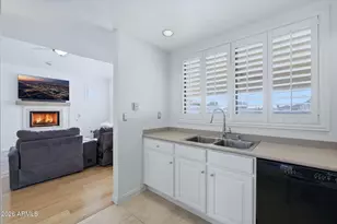 8270 N Hayden Rd, Scottsdale, AZ 85258 - Photo 9