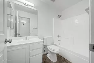 930 E Harwell Rd, Phoenix, AZ 85042 - Photo 31