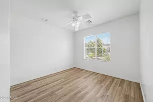 930 E Harwell Rd, Phoenix, AZ 85042 - Photo 29