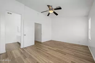 930 E Harwell Rd, Phoenix, AZ 85042 - Photo 19
