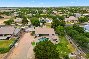 2695 E Country Shadows Ct, Gilbert, AZ 85298 - Photo 61