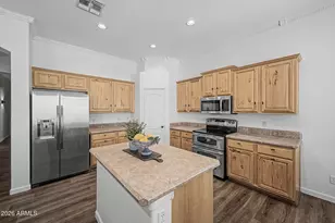 25413 N 71st Dr, Peoria, AZ 85383 - Photo 17