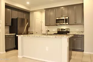 2625 S Peppertree Dr, Gilbert, AZ 85295 - Photo 9