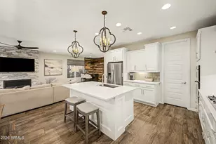 2906 E Sands Dr, Phoenix, AZ 85050 - Photo 11