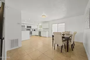 3866 N 30th St, Phoenix, AZ 85016 - Photo 5
