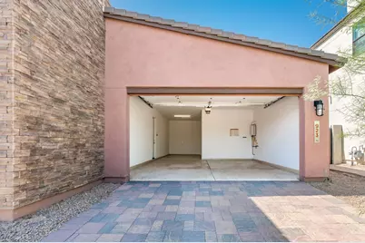 923 E Paseo Way, Phoenix, AZ 85042 - Photo 19