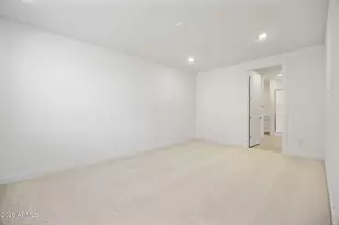 2121 W Sonoran Desert Dr, Phoenix, AZ 85085 - Photo 21
