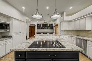 5812 W Del Lago Cir, Glendale, AZ 85308 - Photo 5
