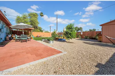 413 W Caron Street W, Phoenix, AZ 85021 - Photo 19