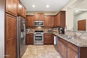 21242 N 36th Pl, Phoenix, AZ 85050 - Photo 7