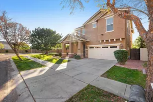 3437 E Mesquite St, Gilbert, AZ 85296 - Photo 3
