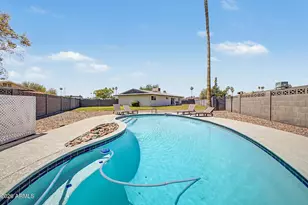 1882 E Loma Vista Dr, Tempe, AZ 85282 - Photo 25