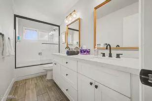 1882 E Loma Vista Dr, Tempe, AZ 85282 - Photo 17