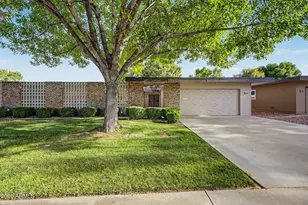 10345 W Garnette Dr, Sun City, AZ 85373 - Photo 5