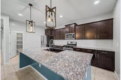 1041 W Glen Canyon Drive, San Tan Valley, AZ 85140 - Photo 5