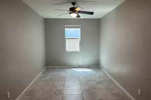 1041 W Glen Canyon Dr, San Tan Valley, AZ 85140 - Photo 13
