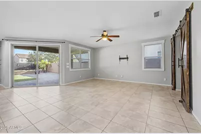 1041 W Glen Canyon Drive, San Tan Valley, AZ 85140 - Photo 11