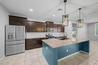 1041 W Glen Canyon Drive, San Tan Valley, AZ 85140 - Photo 7