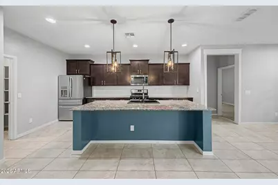 1041 W Glen Canyon Drive, San Tan Valley, AZ 85140 - Photo 5