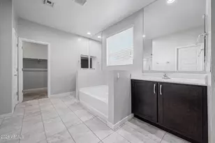 1041 W Glen Canyon Dr, San Tan Valley, AZ 85140 - Photo 21