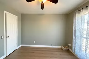 329 W Brisa Dr, Gilbert, AZ 85233 - Photo 35