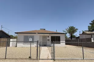 382 W Cocopah St, Phoenix, AZ 85003 - Photo 1