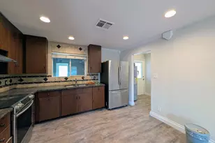 13208 W Tuckey Ln, Glendale, AZ 85307 - Photo 17