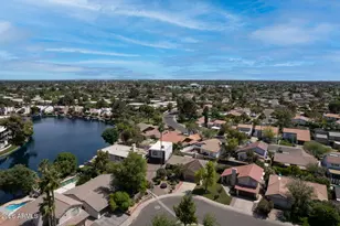 975 E Lobster Trap Ln, Tempe, AZ 85283 - Photo 33