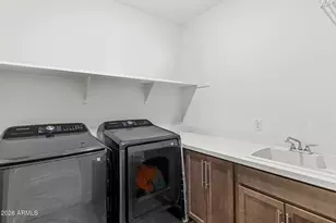17190 W Gracemont St, Surprise, AZ 85388 - Photo 31