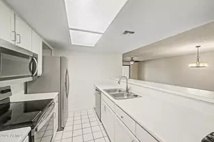 1021 S Greenfield Rd, Mesa, AZ 85206 - Photo 13