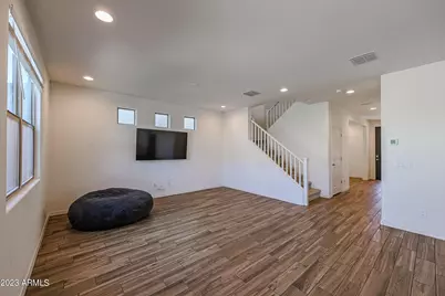 7424 S 32nd Drive, Phoenix, AZ 85041 - Photo 11