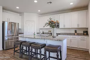 7424 S 32nd Dr, Phoenix, AZ 85041 - Photo 9